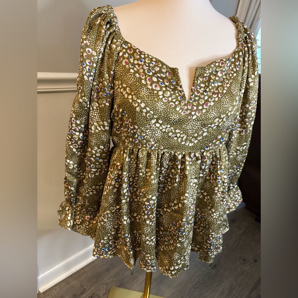 Angie Boho Babydoll Blouse NWT Women’s Olive V neck Peasant Top size L - Picture 6 of 16